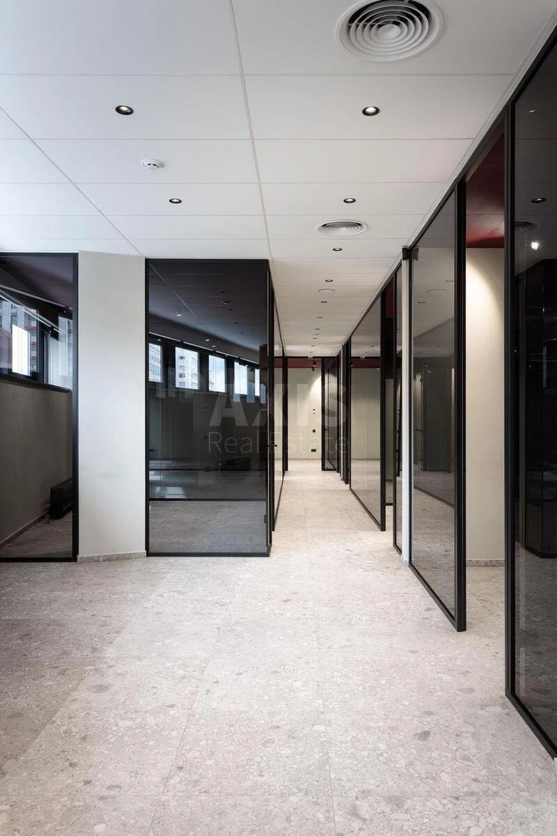 Office vul. Jevgena Konoval'cja 36Д, 345m26749311