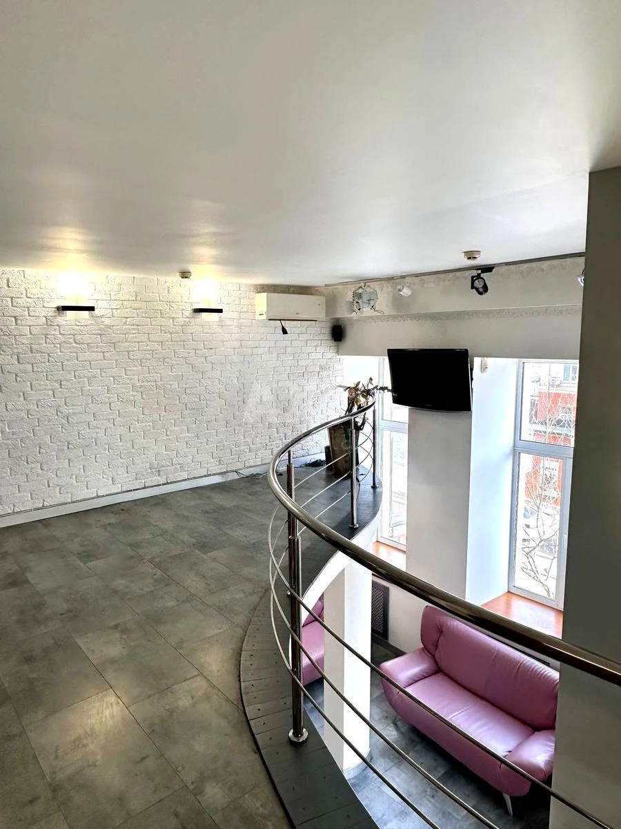 Office vul. Instytuts'ka 27/6, 70m26774212