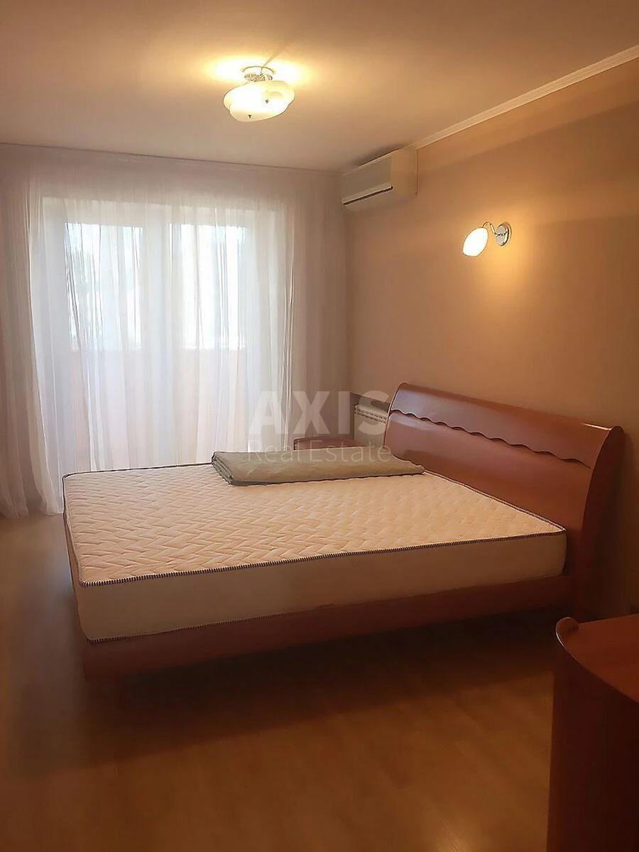 3k apartment vul. Sribnokil's'ka 20708233