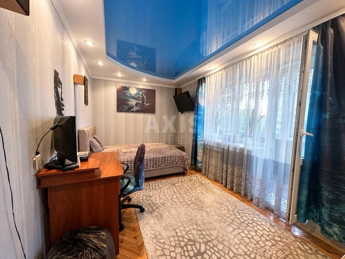 2к квартира пр-т Леся Курбаса 3Г712574