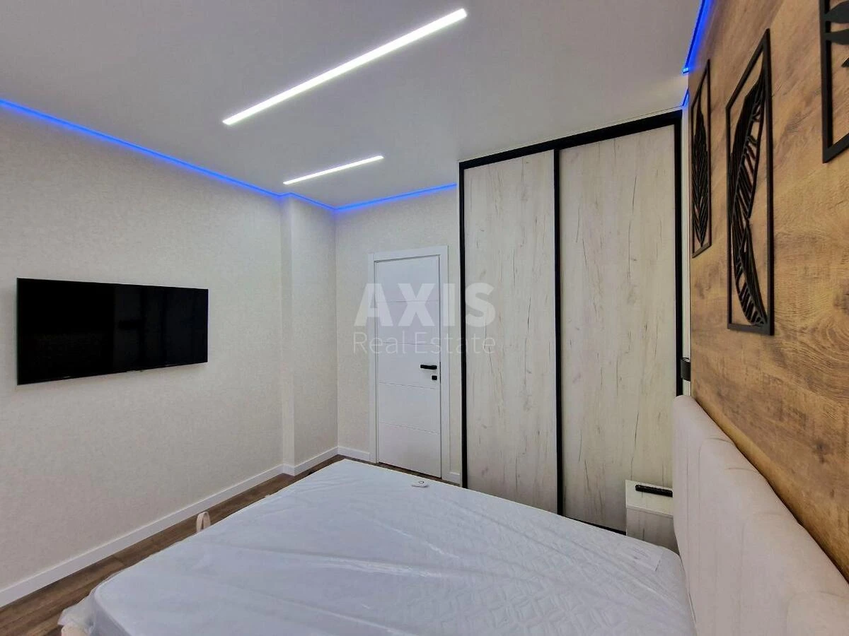 2k apartment vul. Saljutna 2Б672689