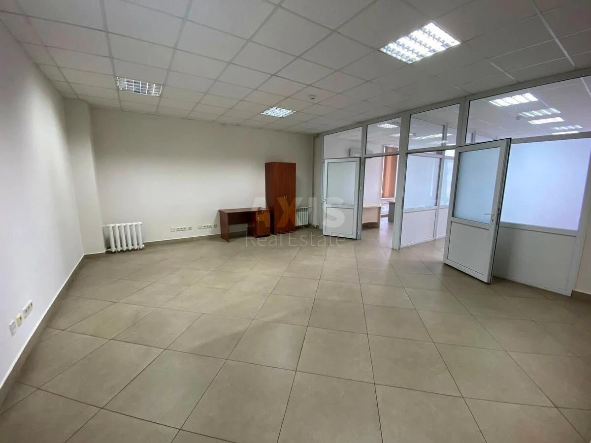 Office vul. Lypkivs'kogo Vasylja Mytropolyta 45, 172m2657394