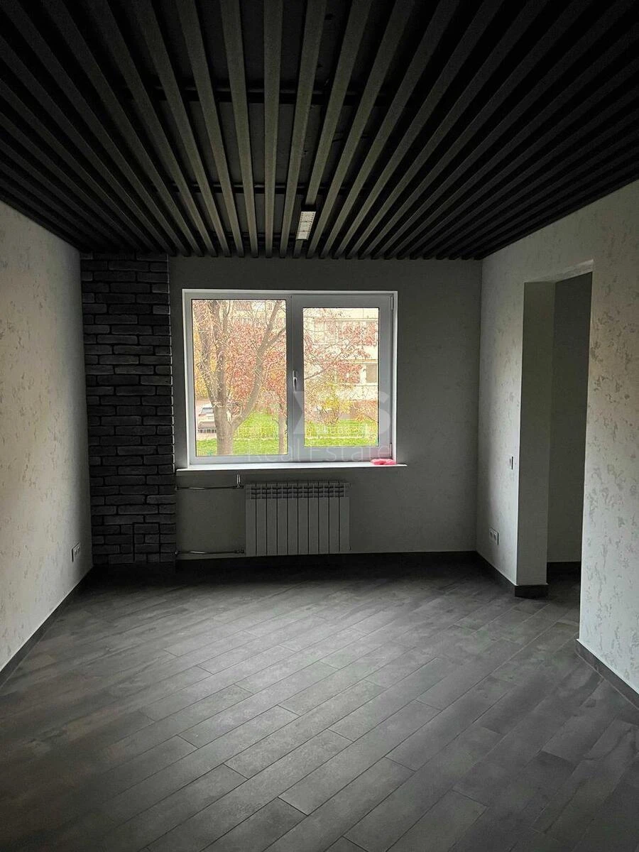 Trade object vul. Gajdaj Zoi' 12/10, 35m2674275