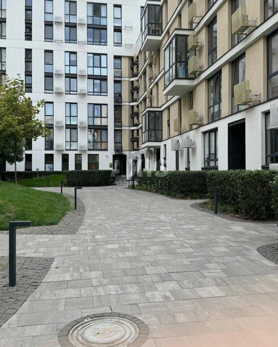 Trade object vul. Saljutna 2, 52m260236