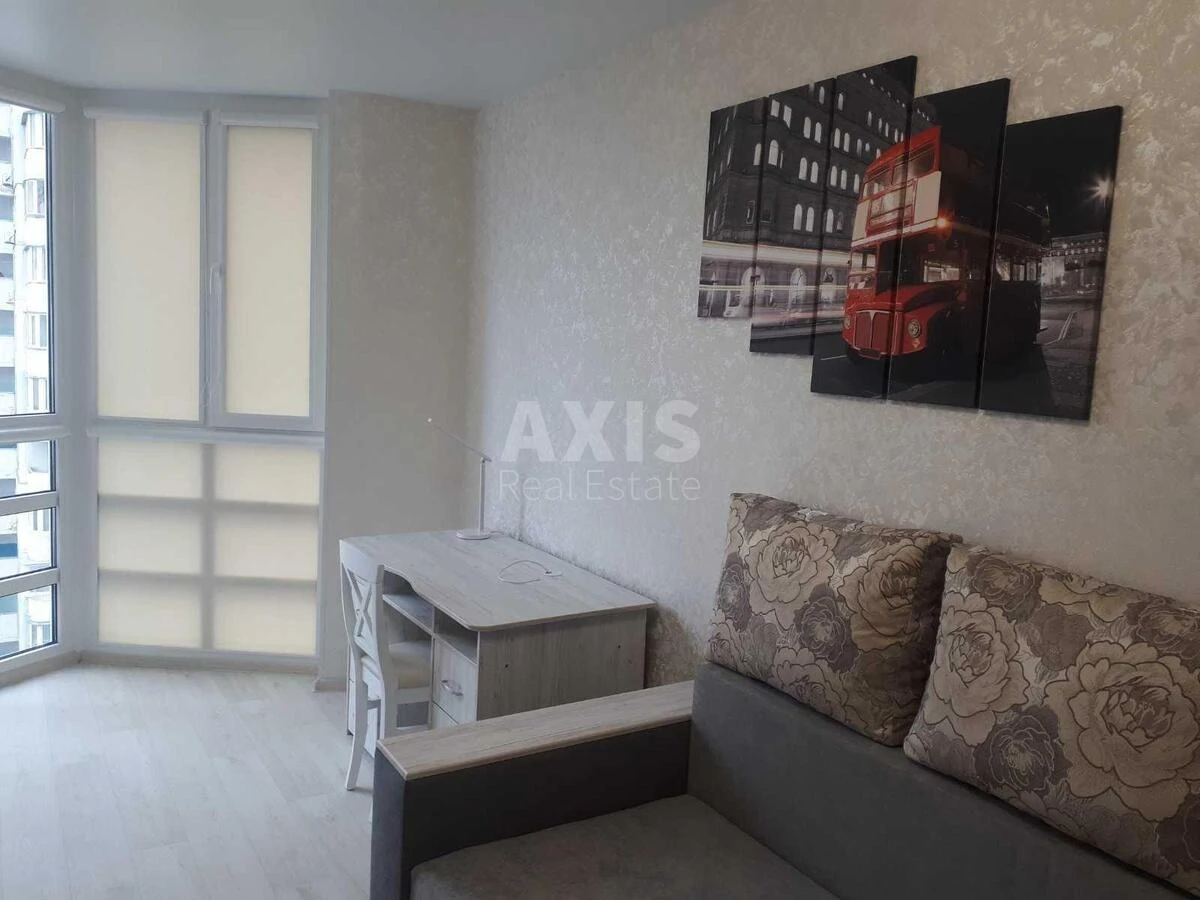 1k apartment vul. L'vivs'ka 15708454
