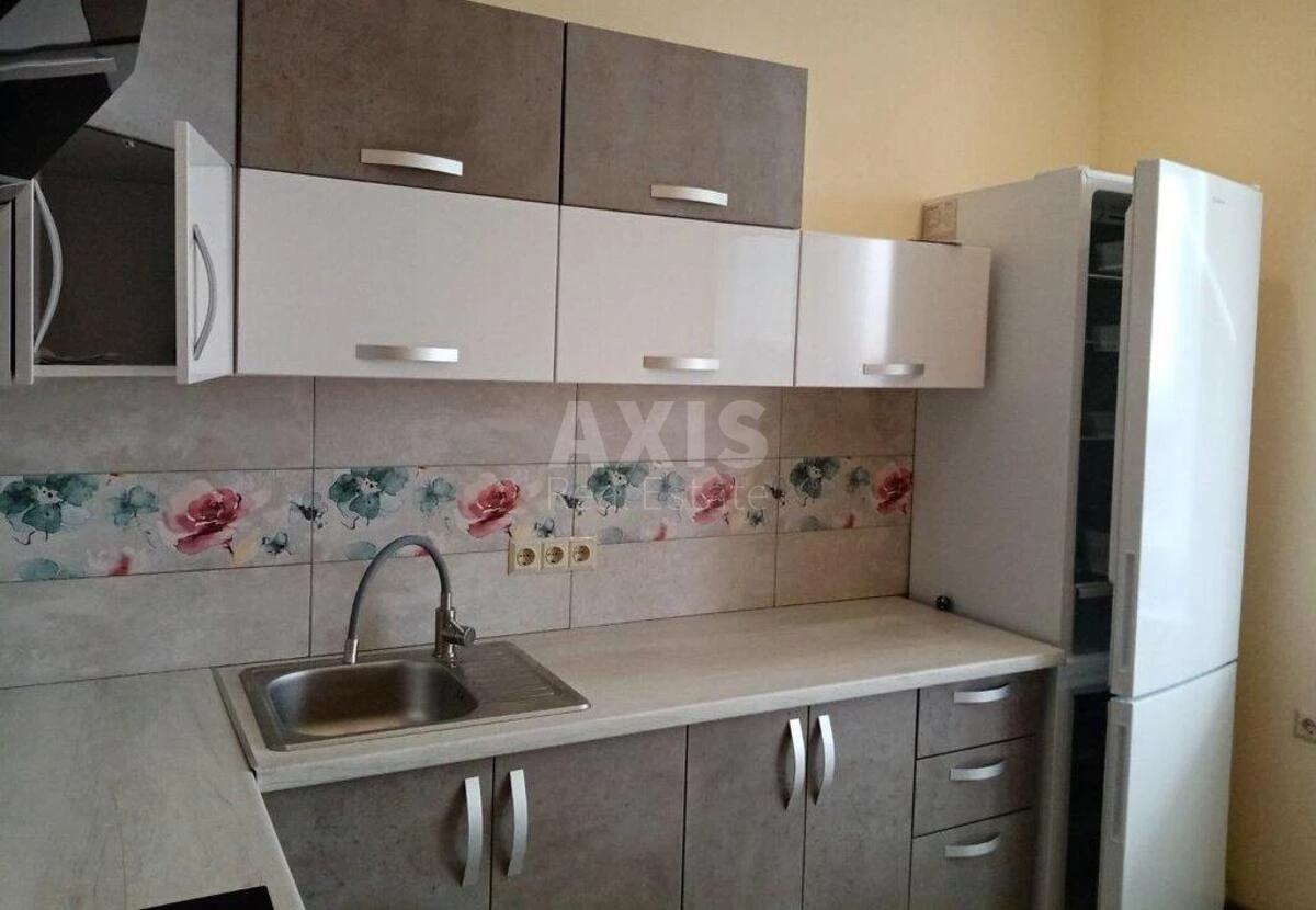 2k apartment vul. Mykil's'ko-Slobids'ka 170304