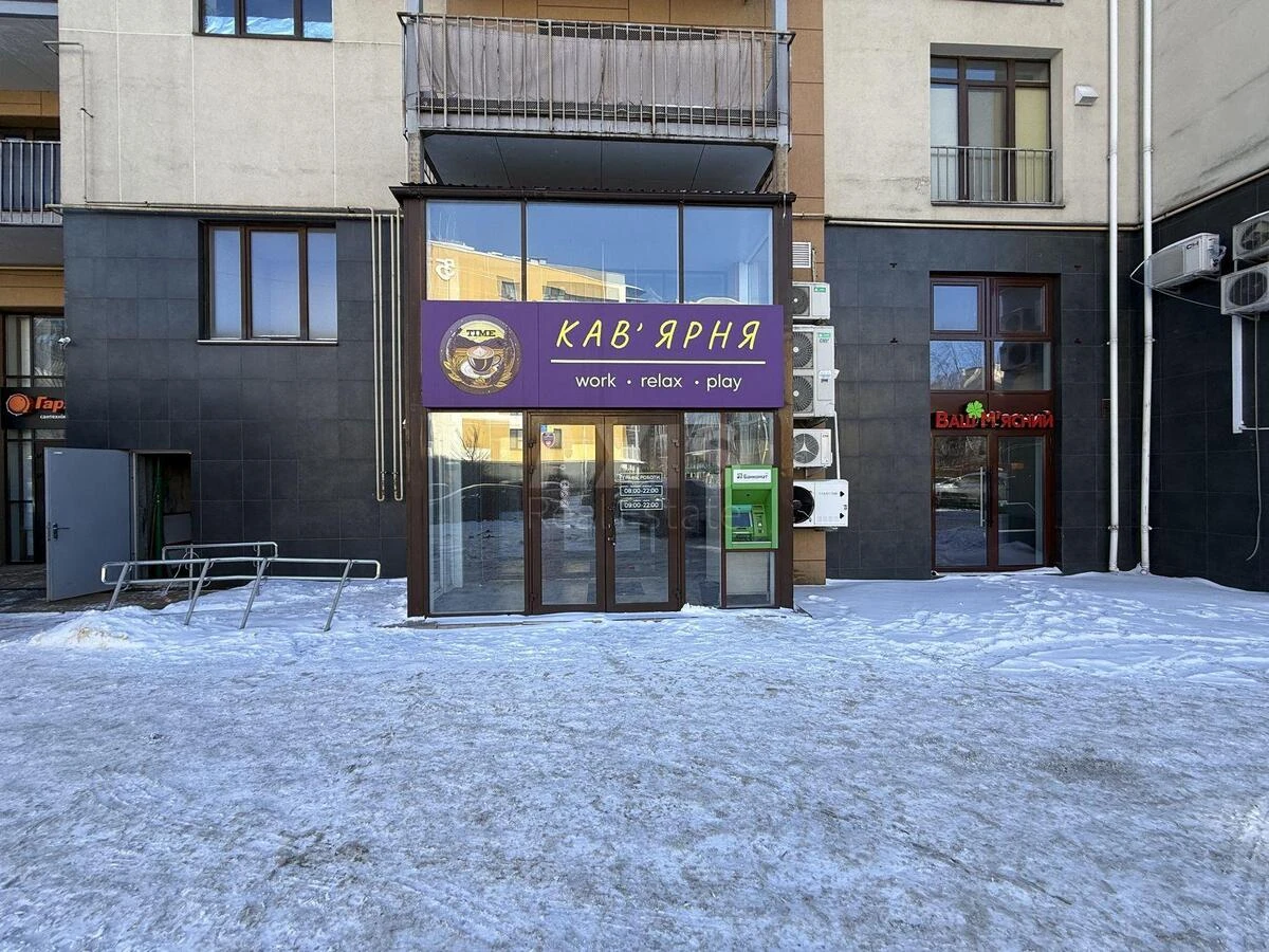 Объект торговли ул. Замковецкая 106Б, 91м2652300