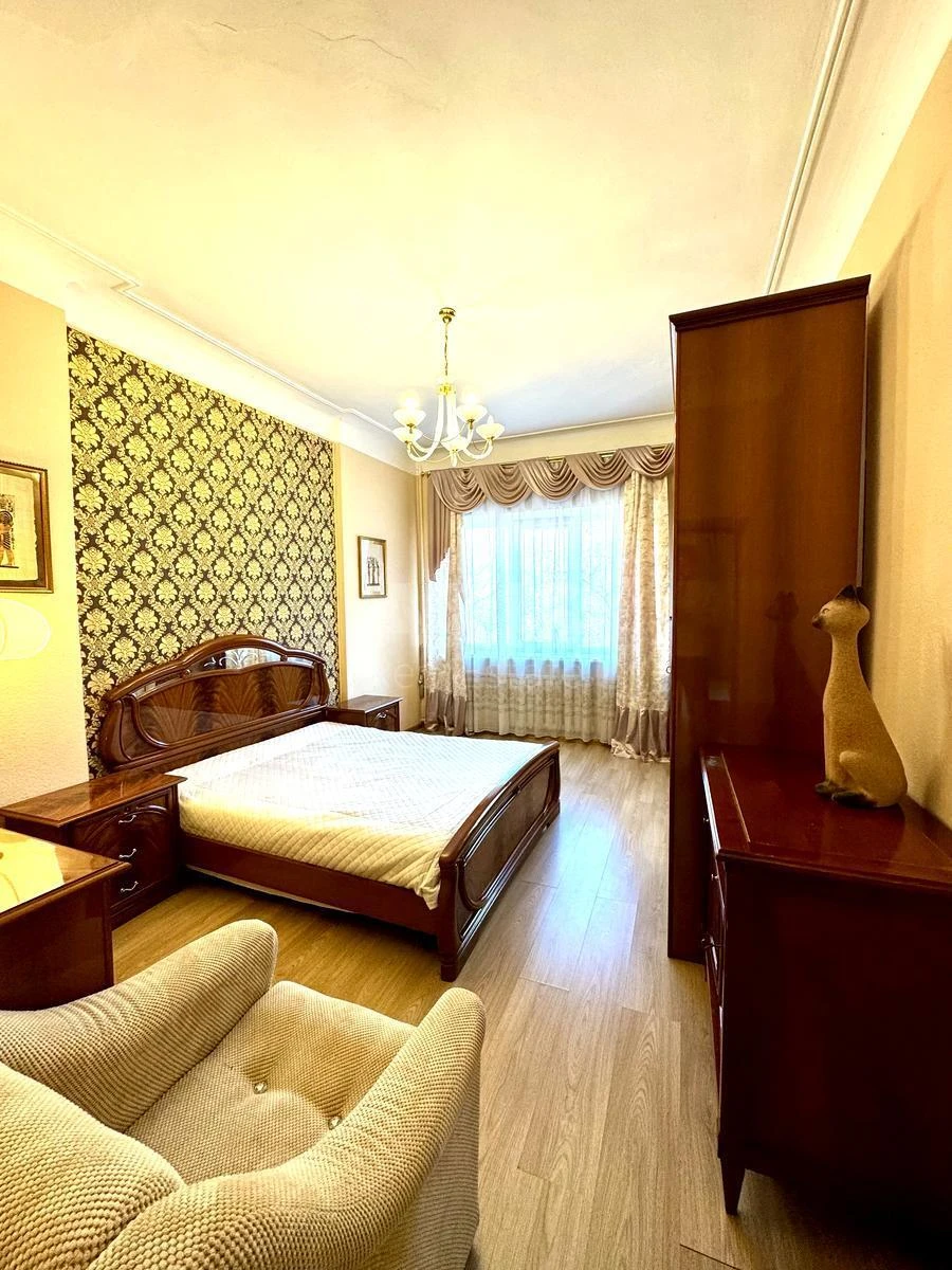 3k apartment vul. Kruglouniversytets'ka 2/16871511