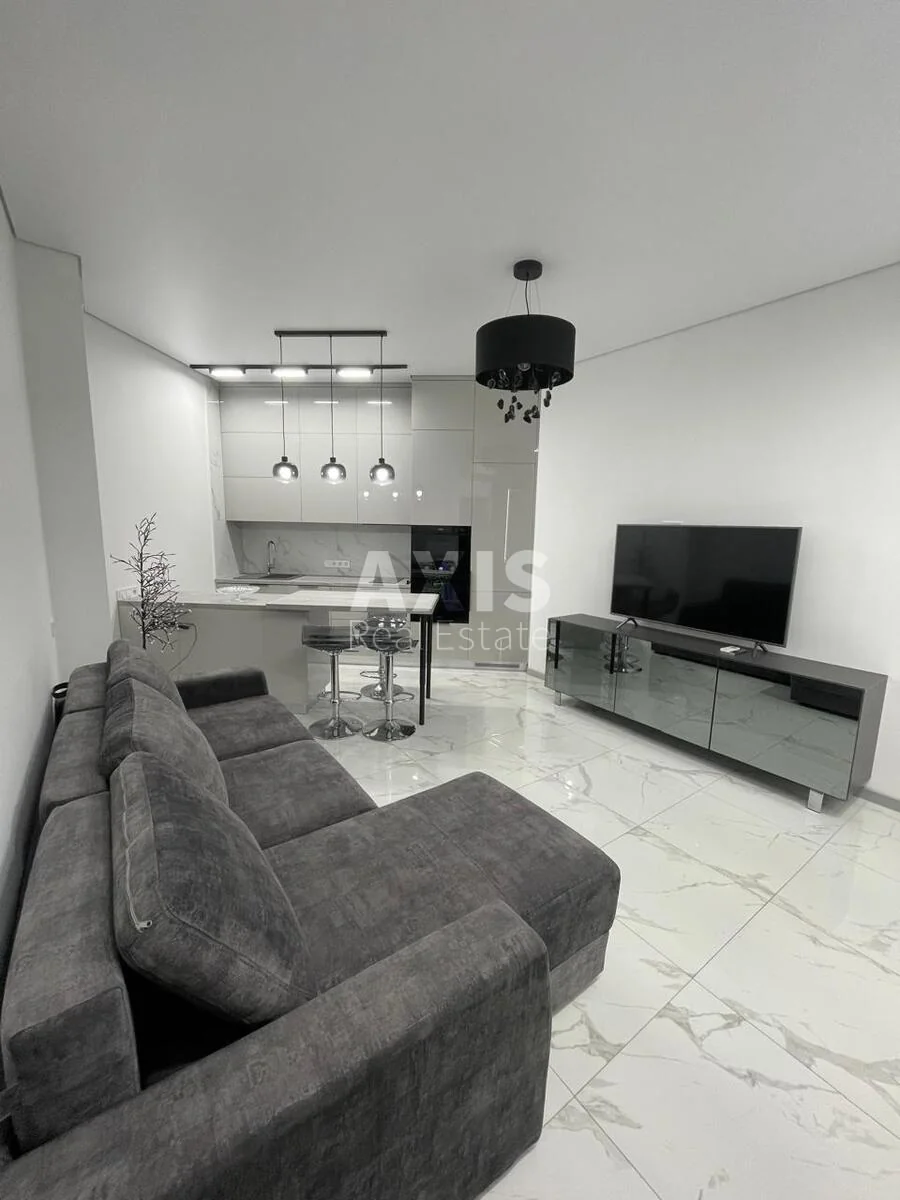 2k apartment Fortechnyy tupyk Seven volts