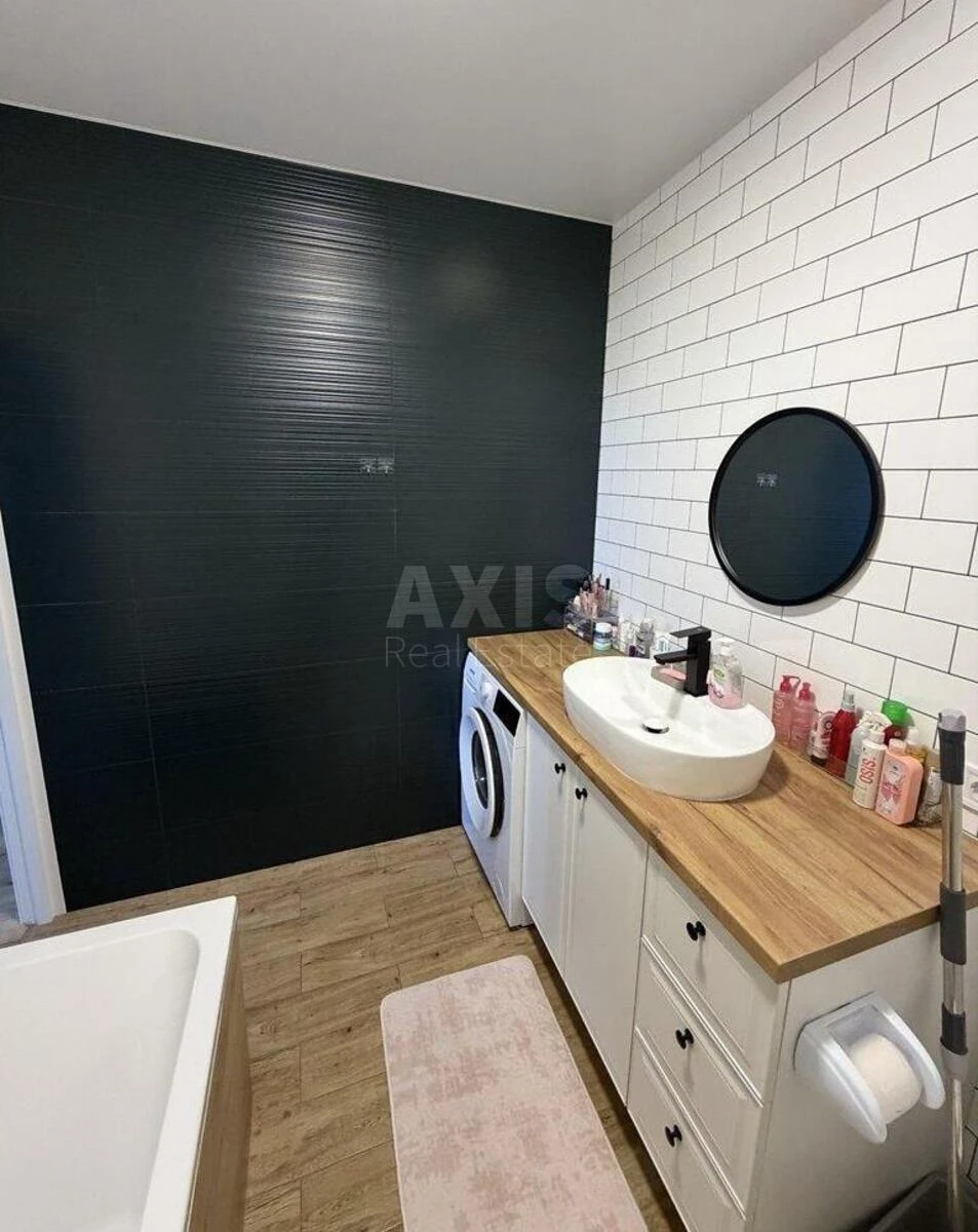 2k apartment vul. Strokacha Tymofija 9702807