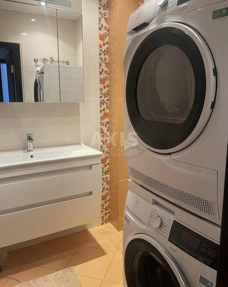 3k apartment vul. Levka Lukyanenka 15Г702904