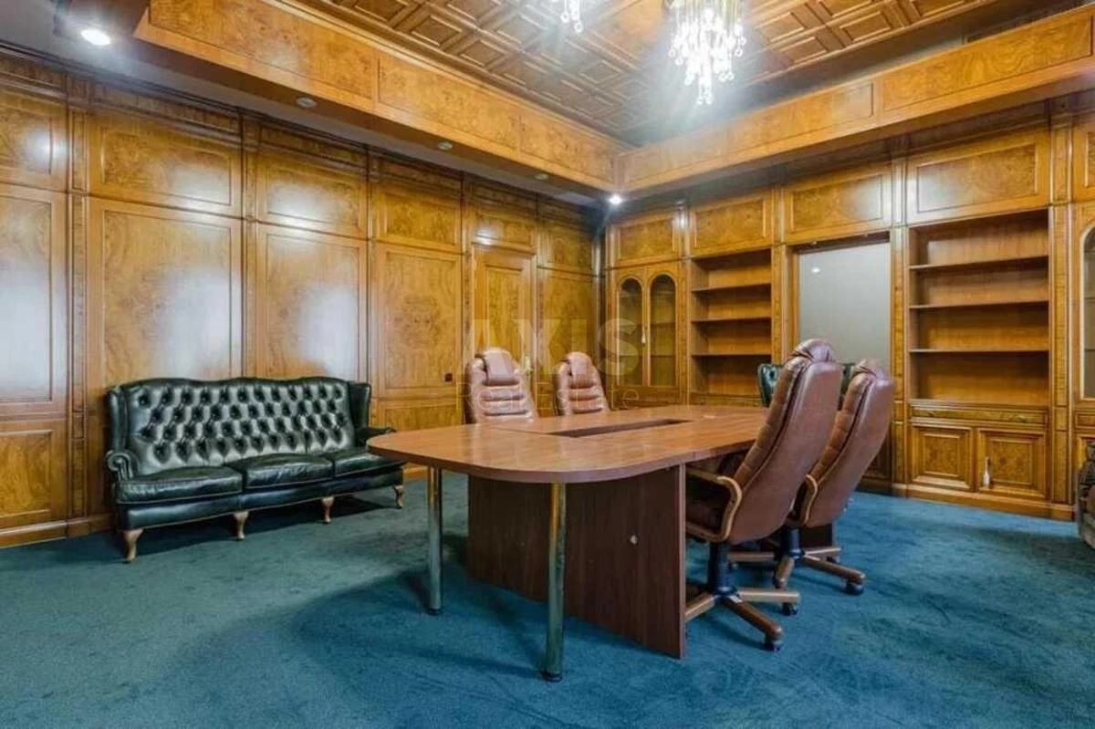 Объект торговли ул. Петлюры Симона 14, 1795м2652094