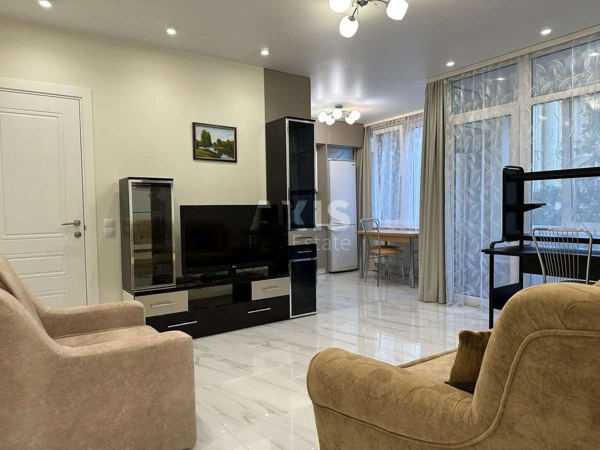 1k apartment vul. Volodymyrs'ka 51/53358111