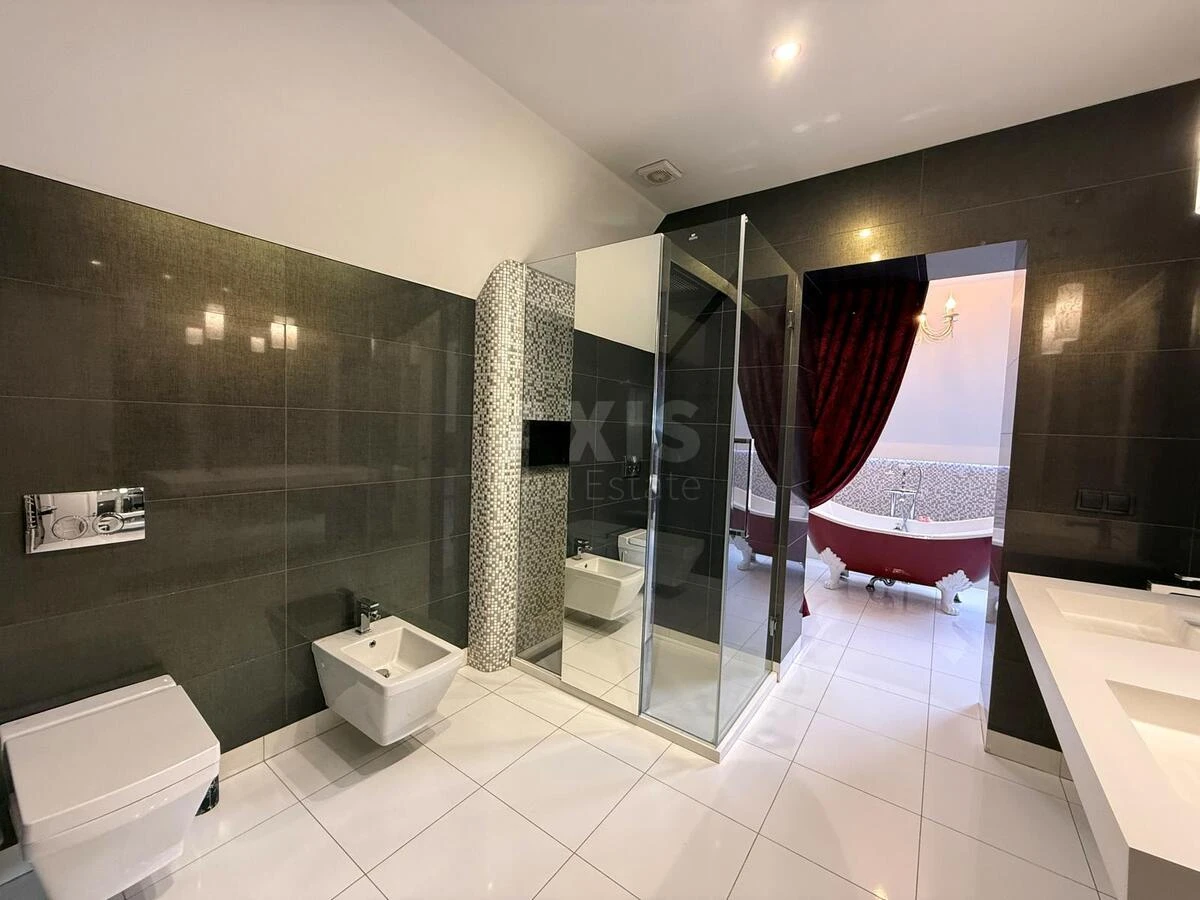 House vul. Sadova 139-a, 600m2, Kyiv city6329422