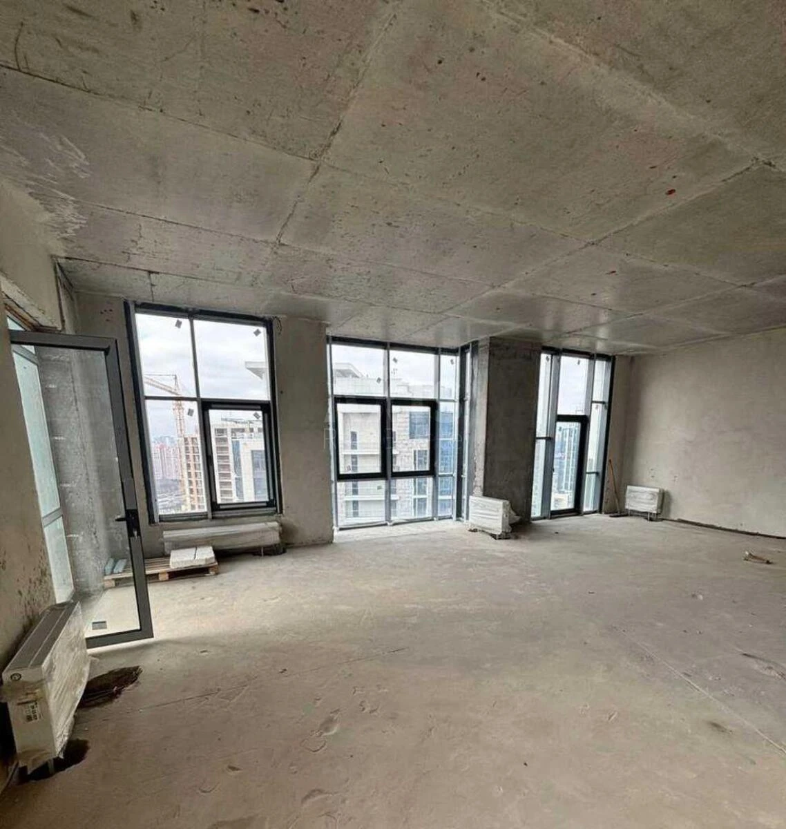 4k apartment vul. Dragomyrova Myhajla 17Б5905610