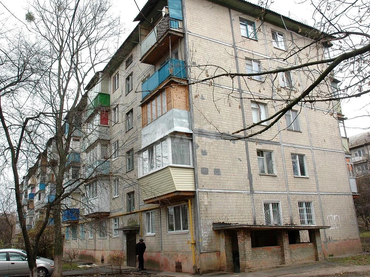 1k apartment vul. Mriyi 17Б701649