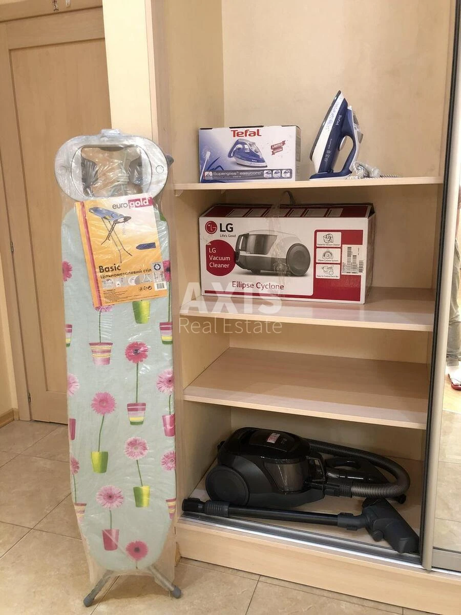 1k apartment vul. Antonovycha 72553638