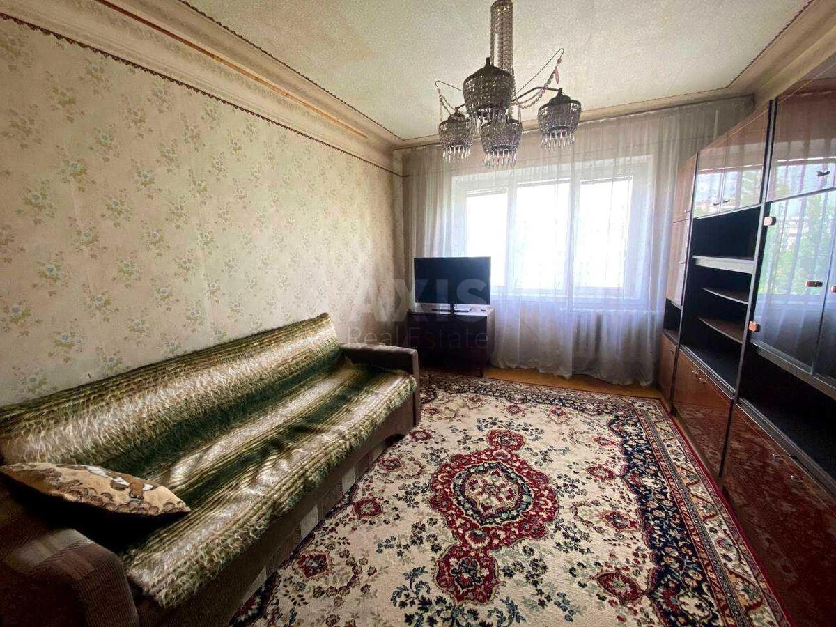 3к квартира пр-т Свободы 1/60706004