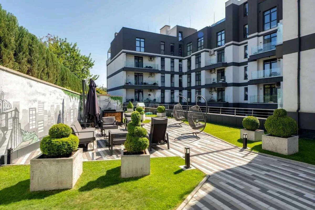 3k apartment vul. Universytets'ka 236571018