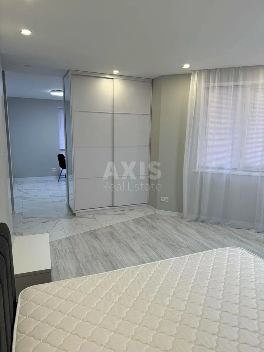 1k apartment pr-t Berestejskij 55А655432