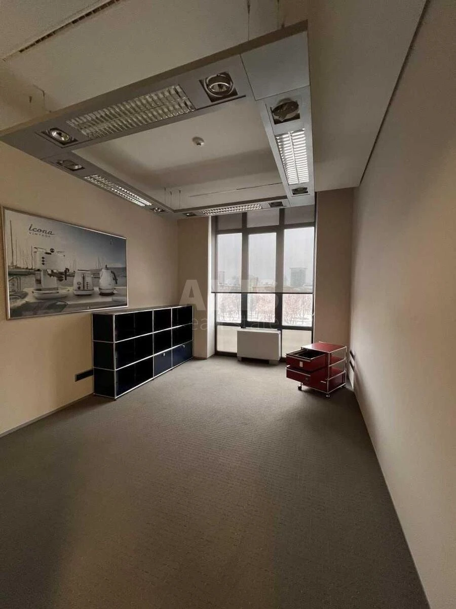 Office vul. Students'ka 5, 617m2669844