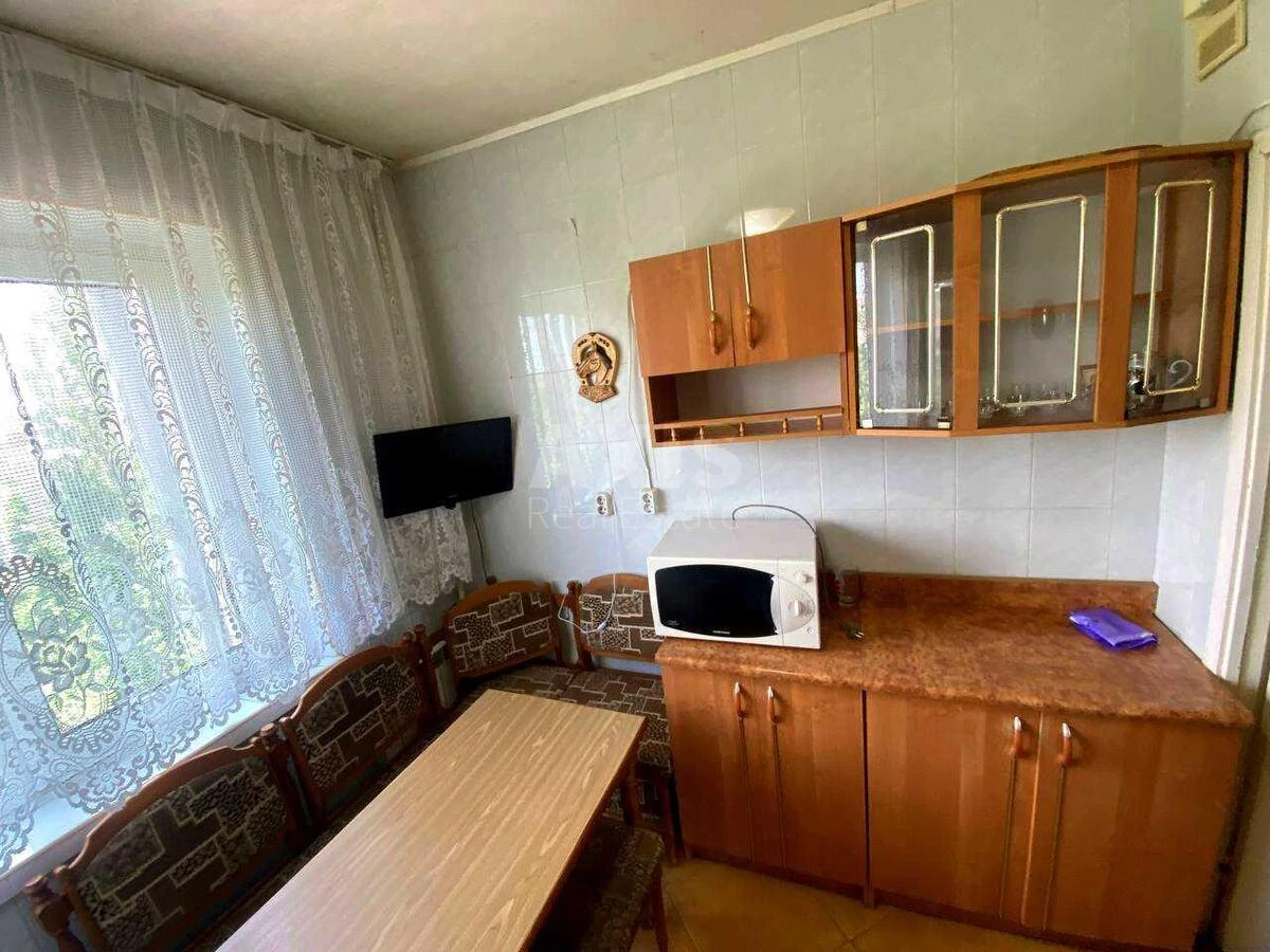 3k apartment pr-t Svobody 1/60706001