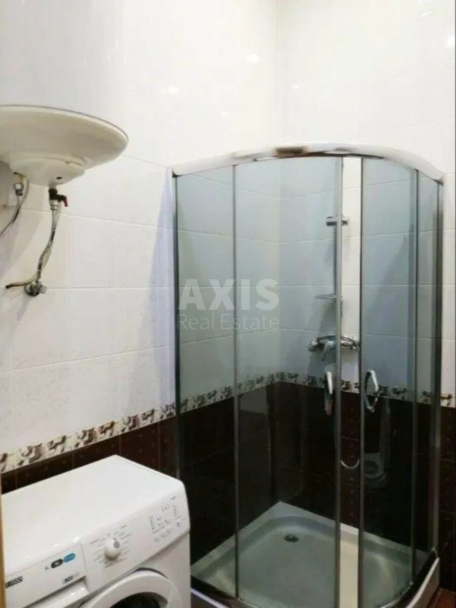 Office vul. Vozdvyzhens'ka 21/23, 136m2672159