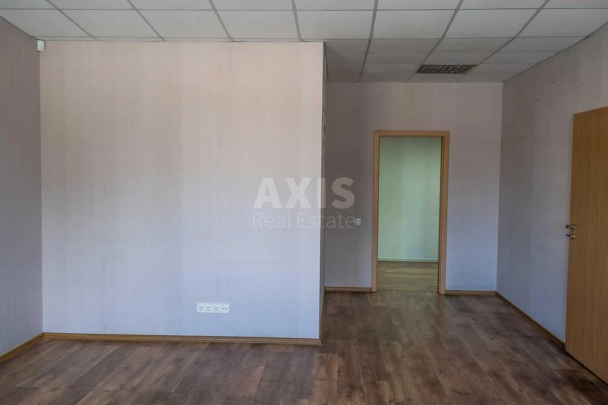 Office pr-t Vidradnyj 95А, 272m2641004