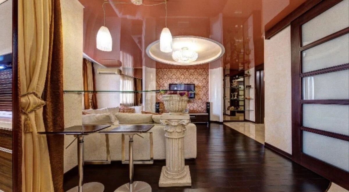 2k apartment vul. Verhovynna 35692228