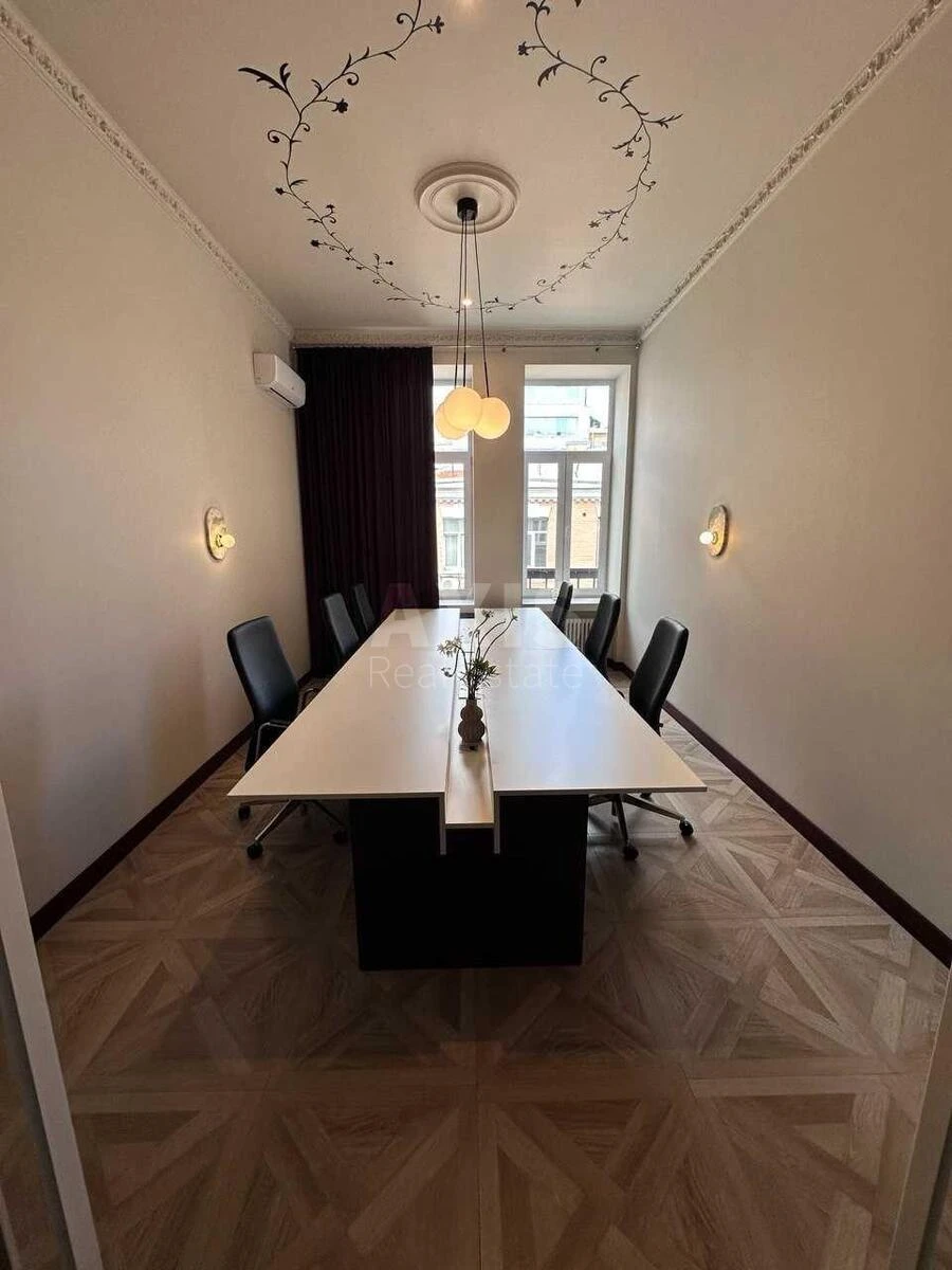 Офис ул. Руставели Шота 15Б, 135м26610812