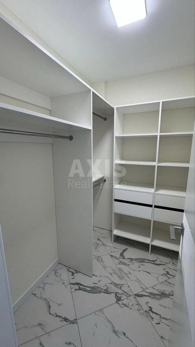 2к квартира ул. Булаховского Академика 2Б678229