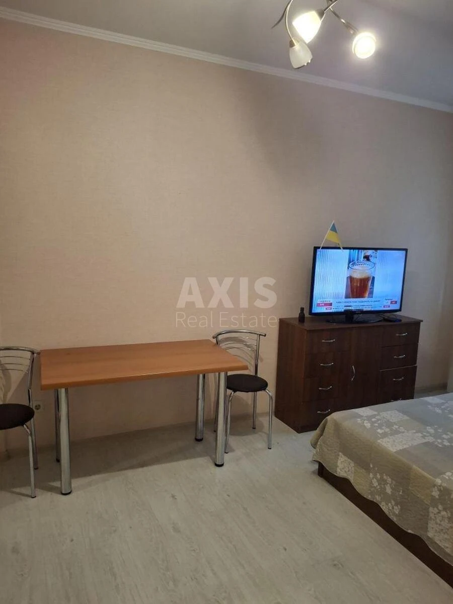 2k apartment vul. Yulia Zdanovska 46/1662561