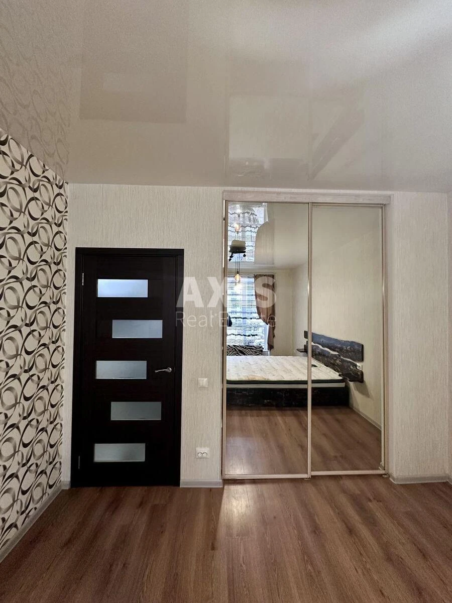 1k apartment vul. Radystiv 30650397