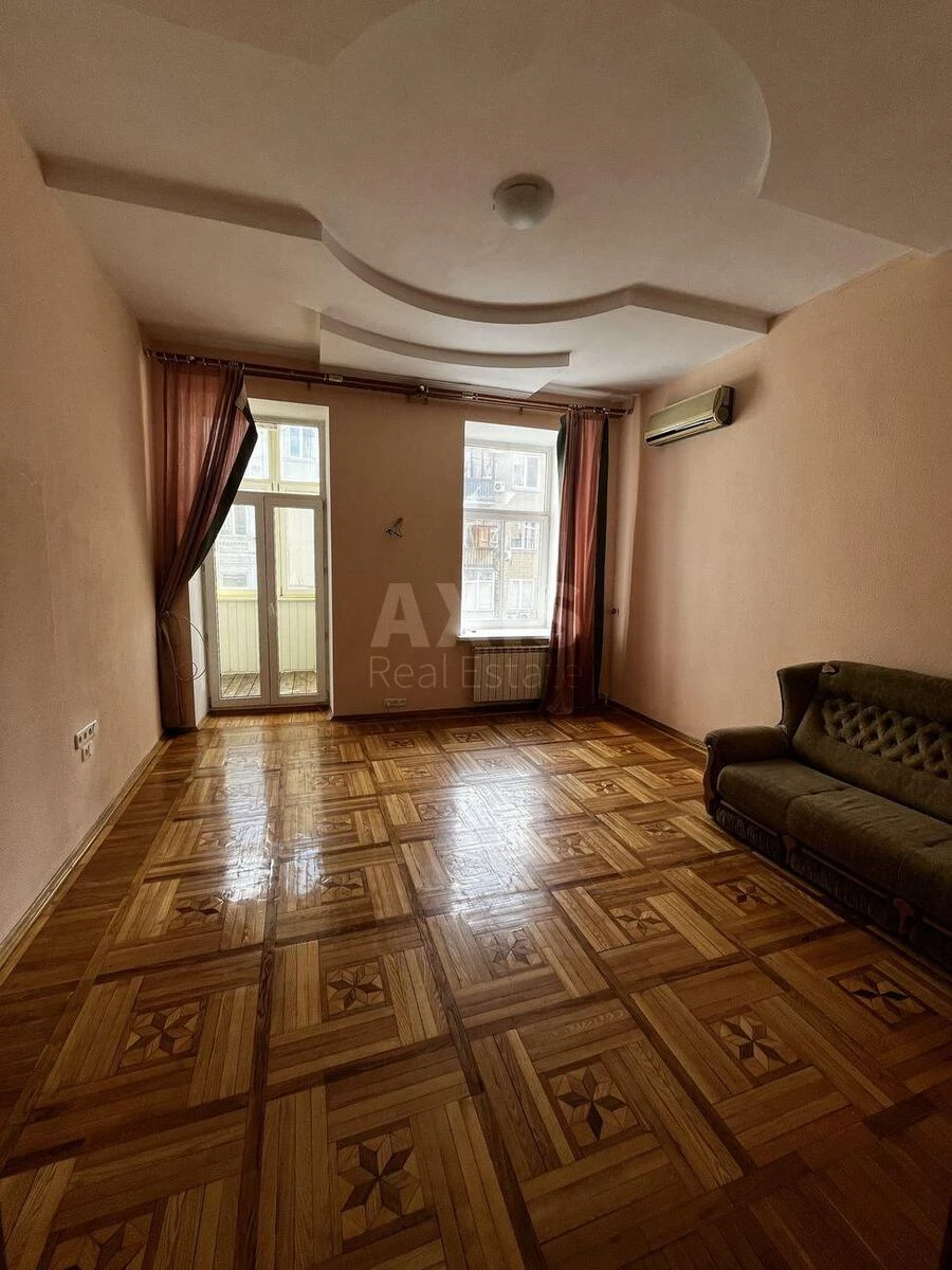 3к квартира ул. Гончара Олеся 90/927114311