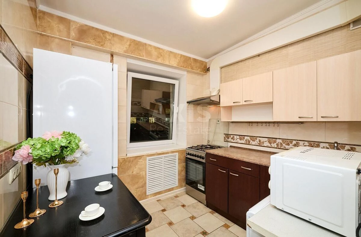 2к квартира ул. Антоновича 170/1Б6651711