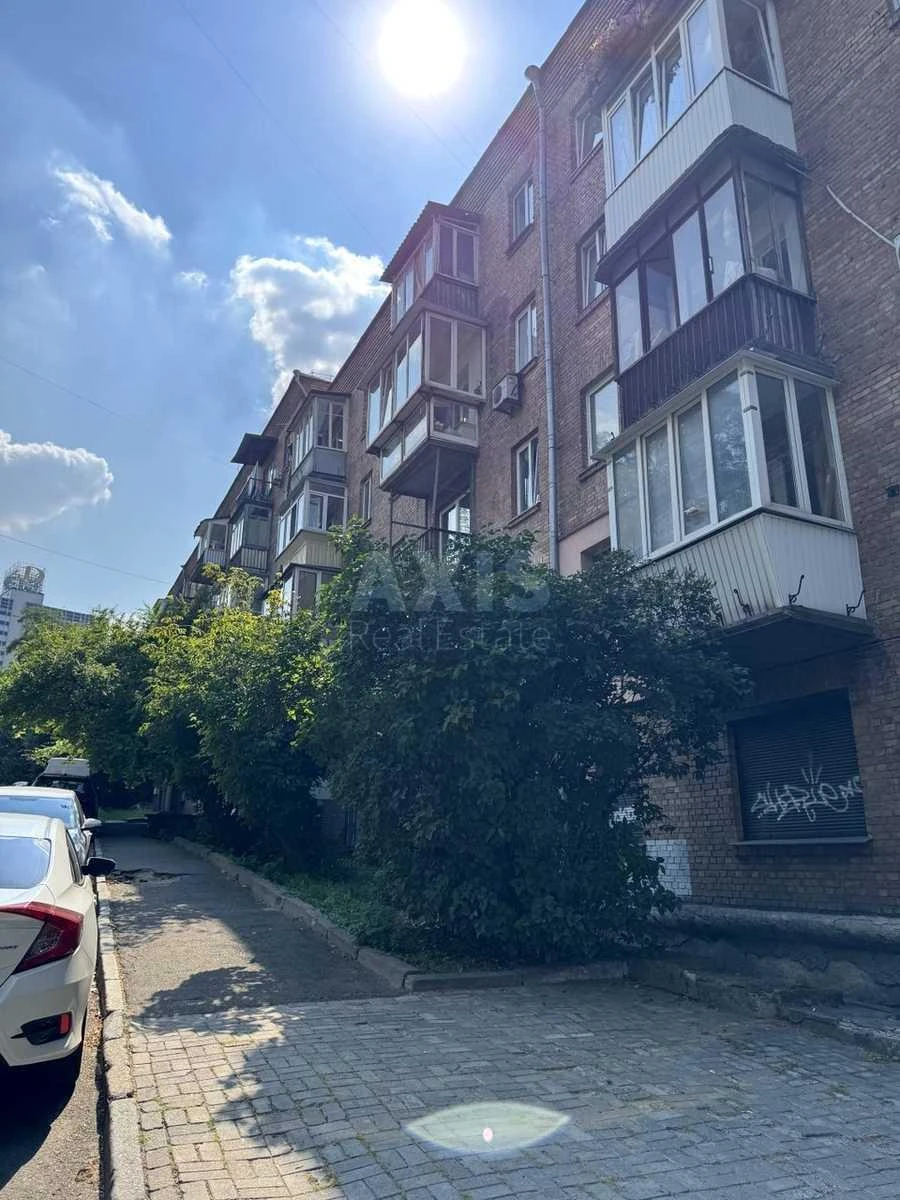2к квартира ул. Госпитальная 2715023