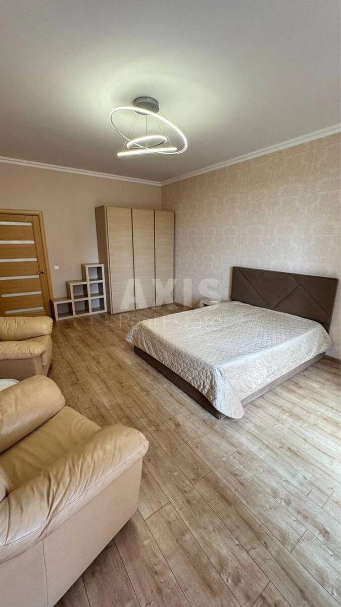 1k apartment nab. Dniprovs'ka 14685942