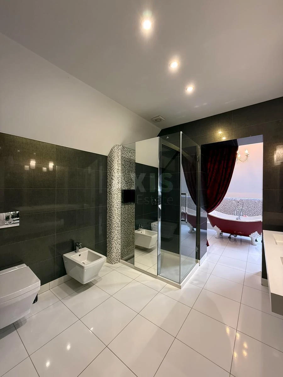 House vul. Sadova 139-a, 600m2, Kyiv city6329420