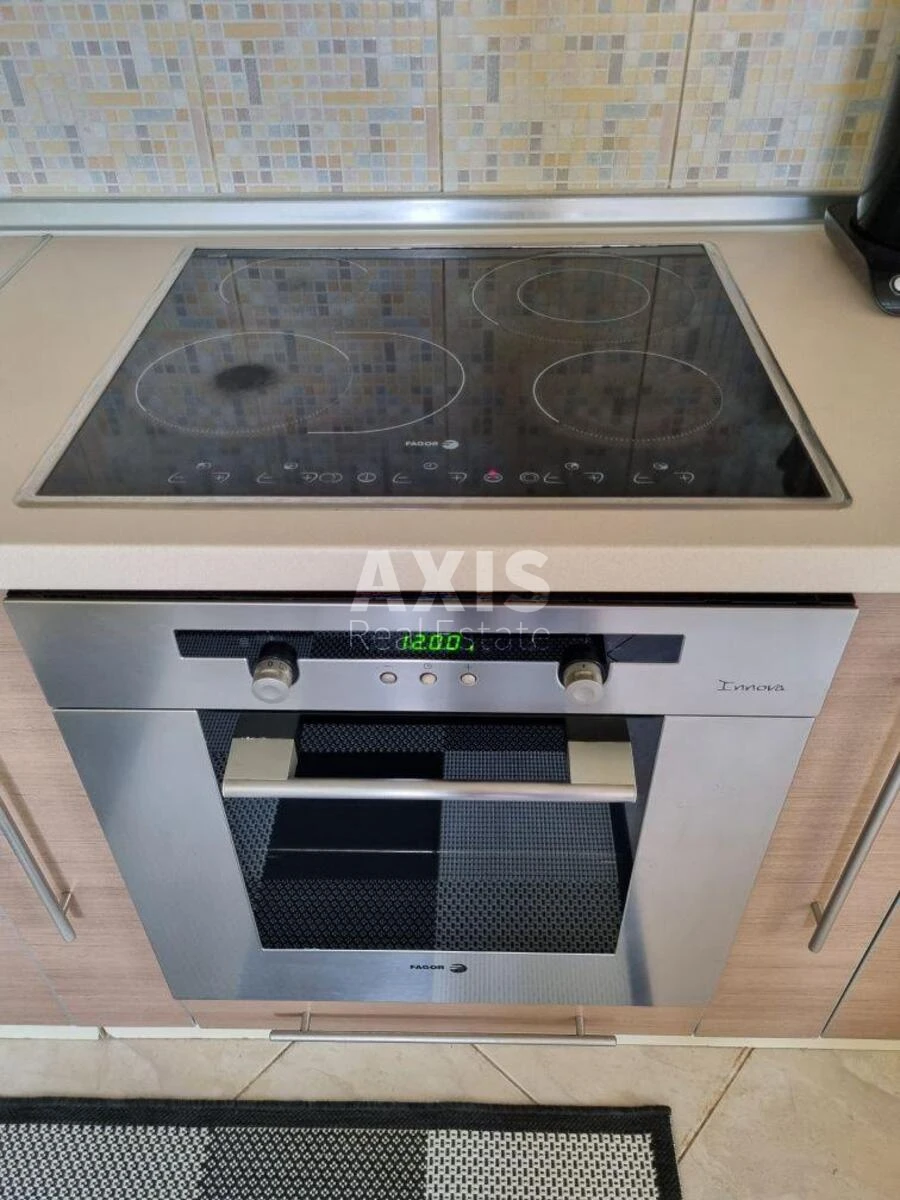 3k apartment vul. Ahmatovoi' Anny 13611801