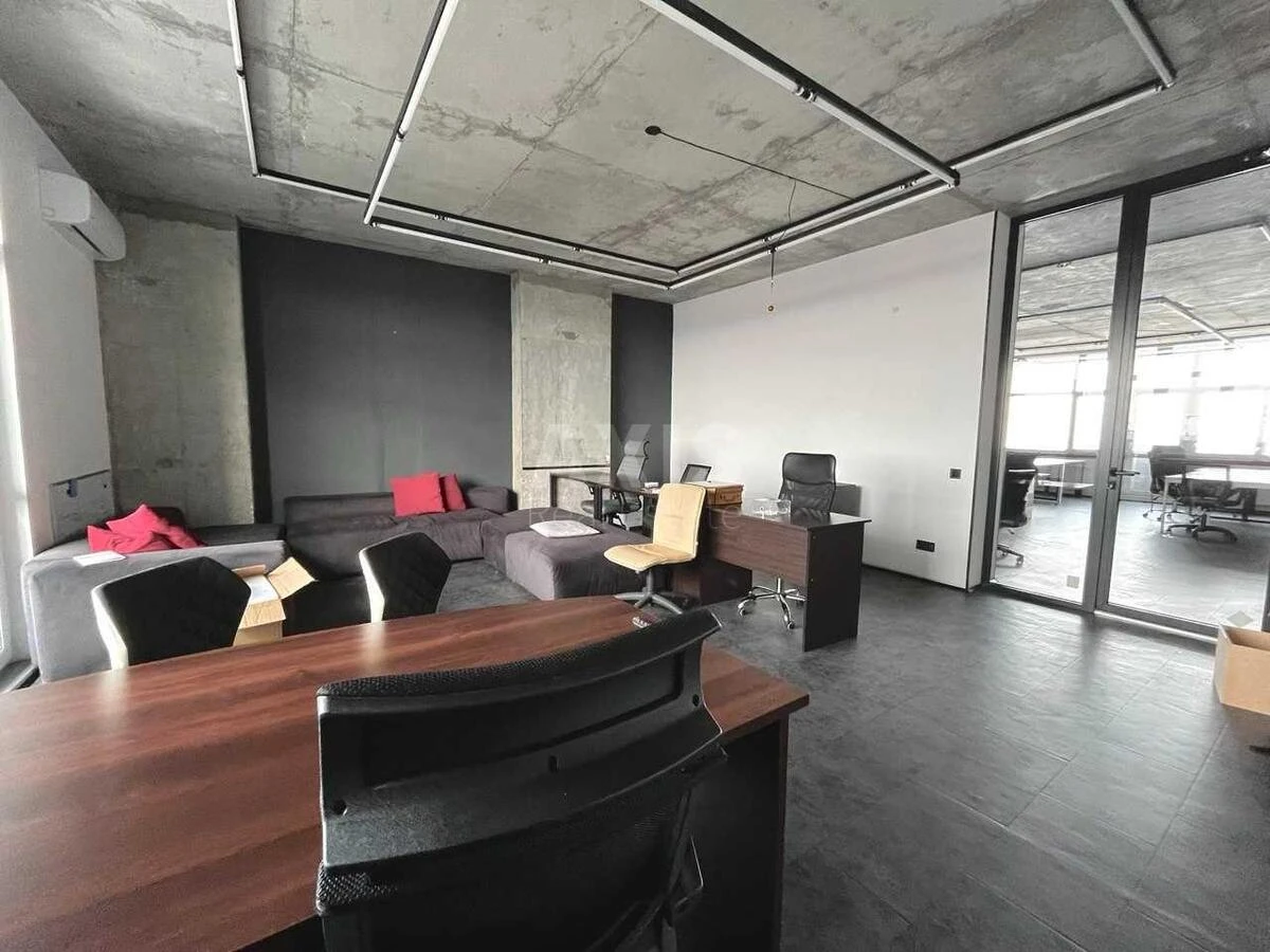 Office vul. Jevgena Konoval'cja 26, 327m2656288
