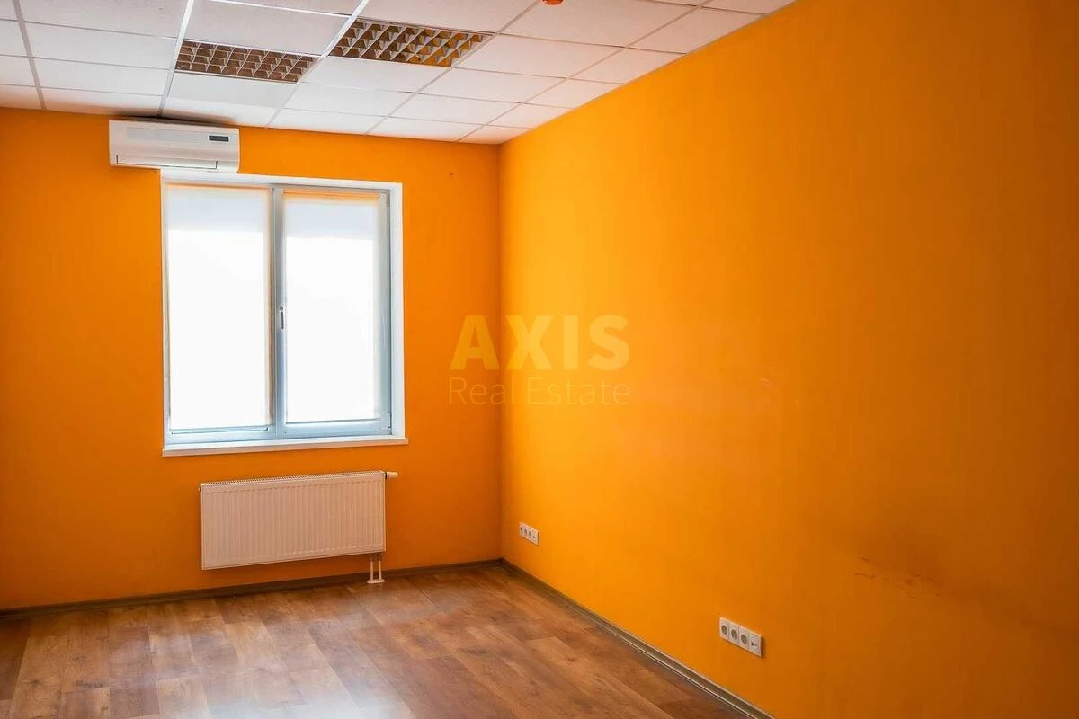 Office pr-t Vidradnyj 95А, 272m2641005