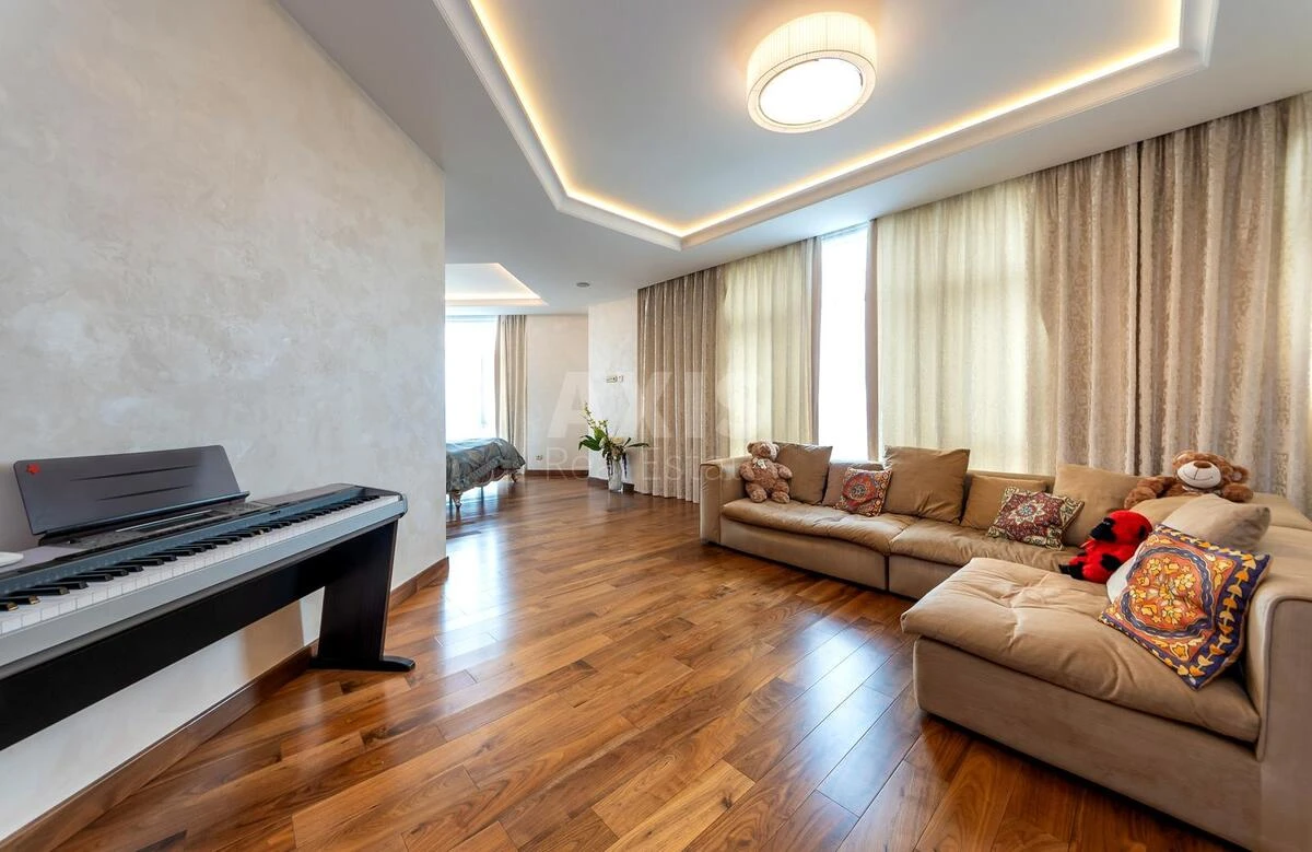 3k apartment vul. Zvirynec'ka 476902814