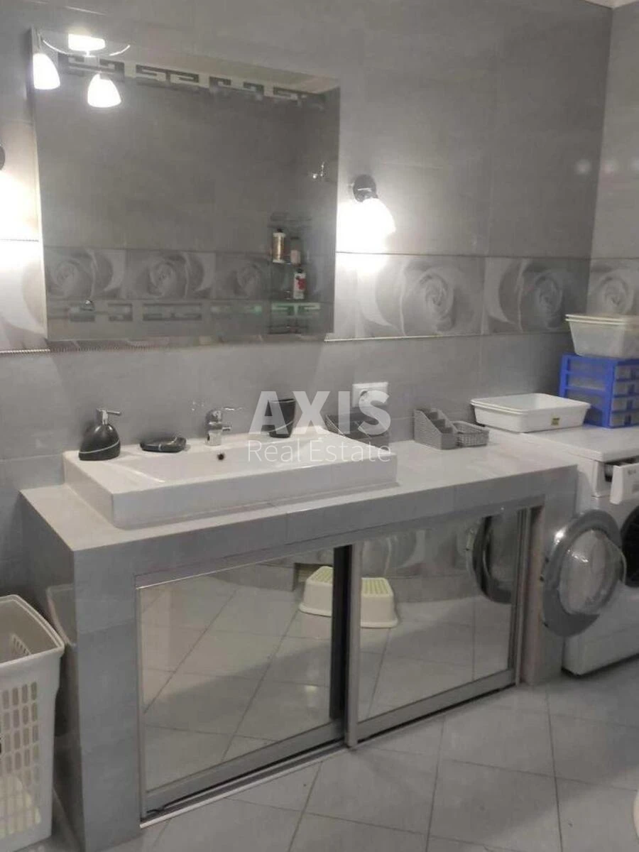 3k apartment pr-t Lobanovs'kogo шість А4689210