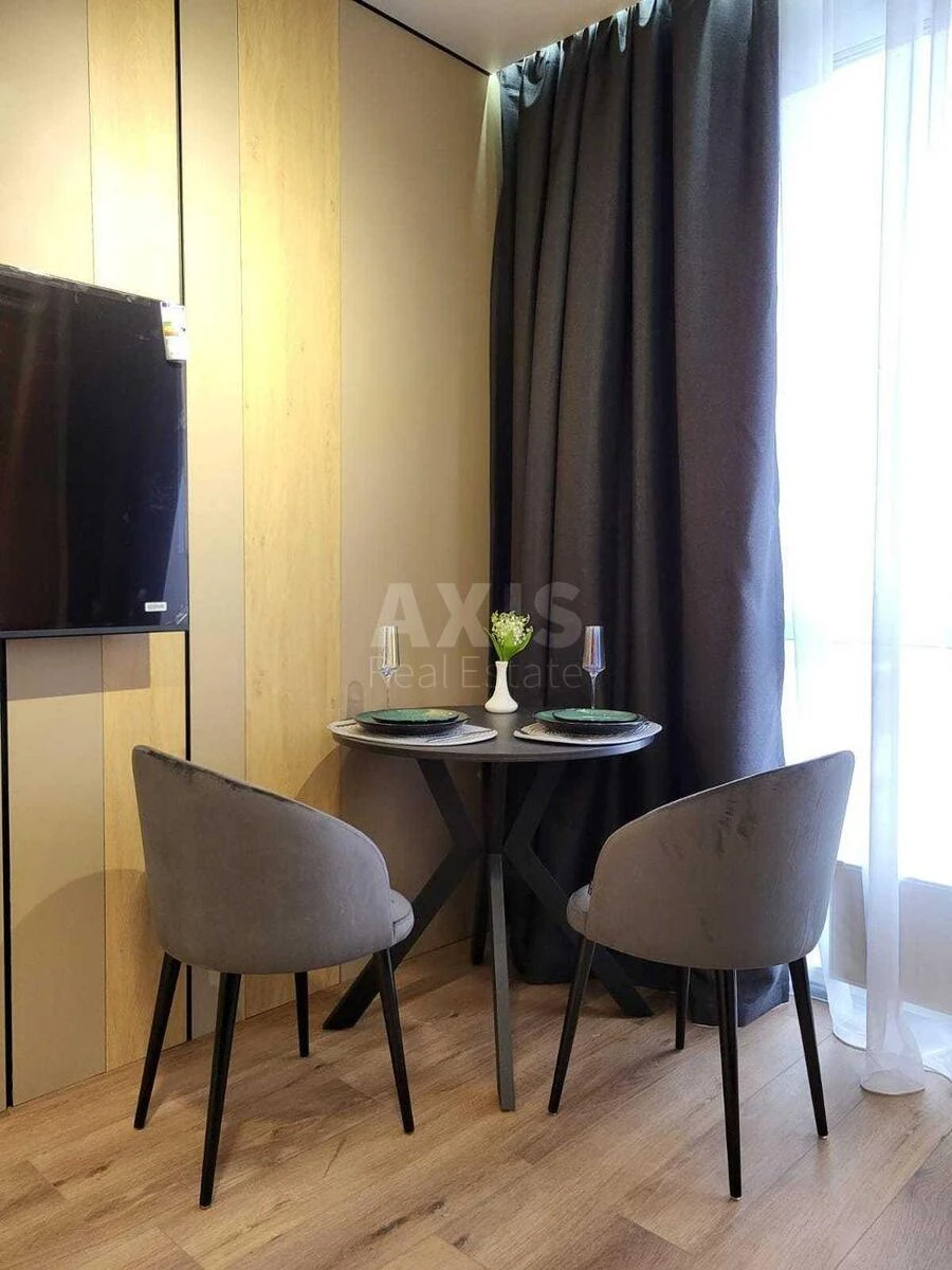 1k apartment vul. Prychal'na 10682754
