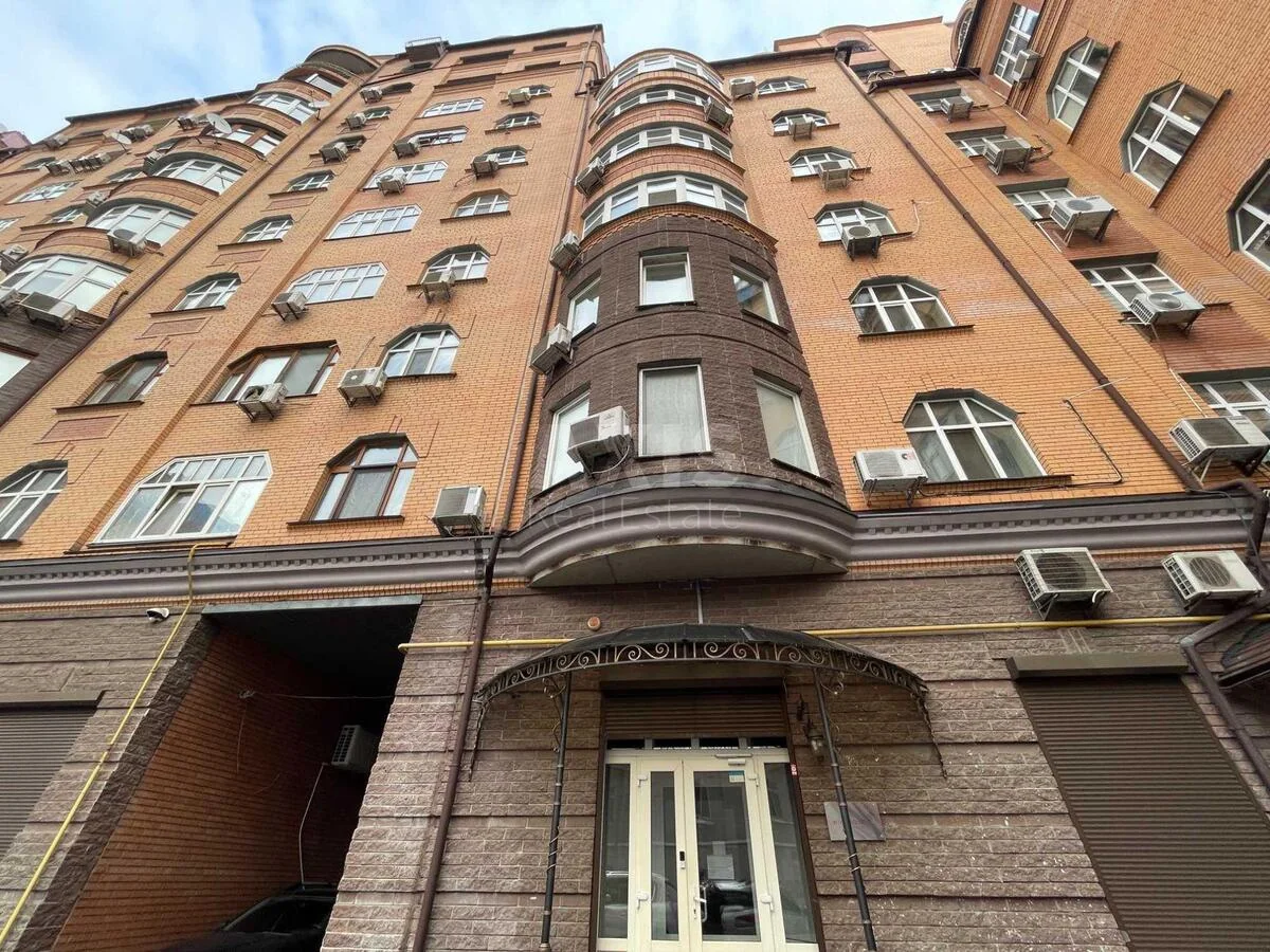 Офіс вул. Волоська 50/38, 131м2