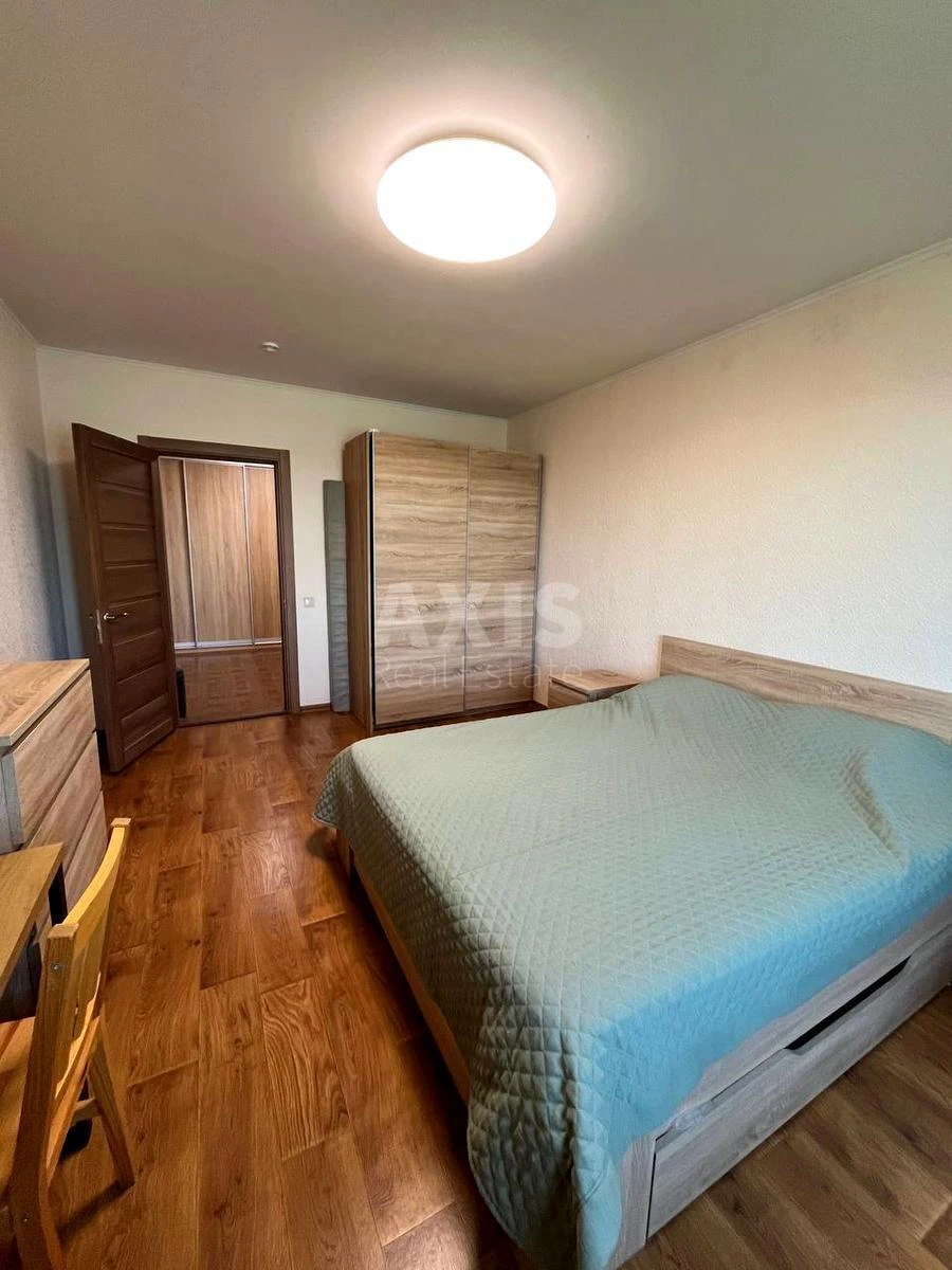 1k apartment vul. Revuc'kogo 54704022
