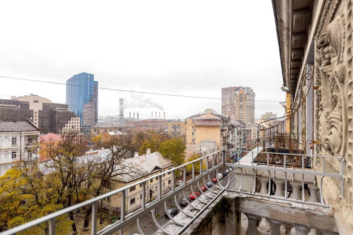 3k apartment vul. Saksagans'kogo 70Б7043315