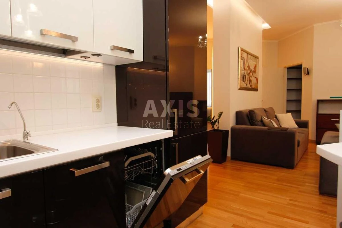 4k apartment vul. Dmytrivs'ka Тринадцять А516490