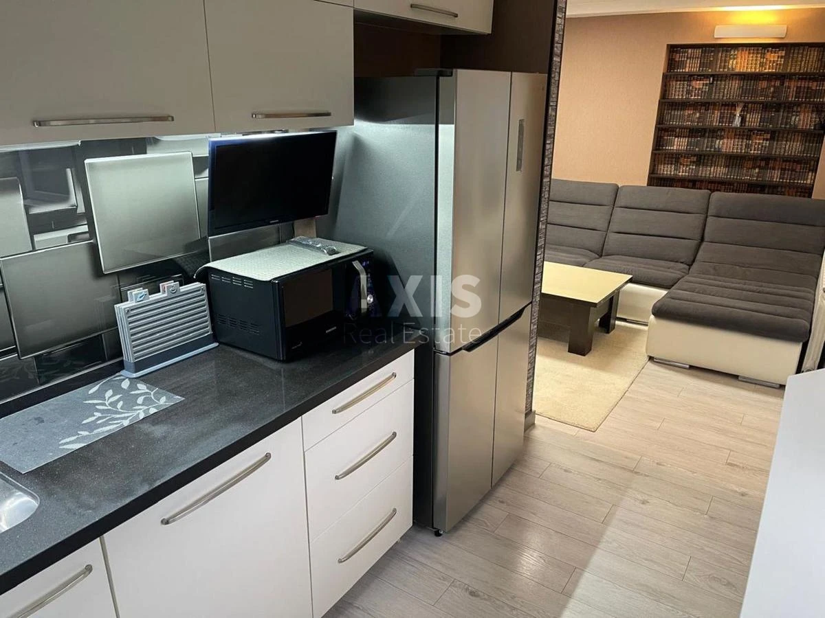 2k apartment bul. Verhovnoi' Rady 26440811