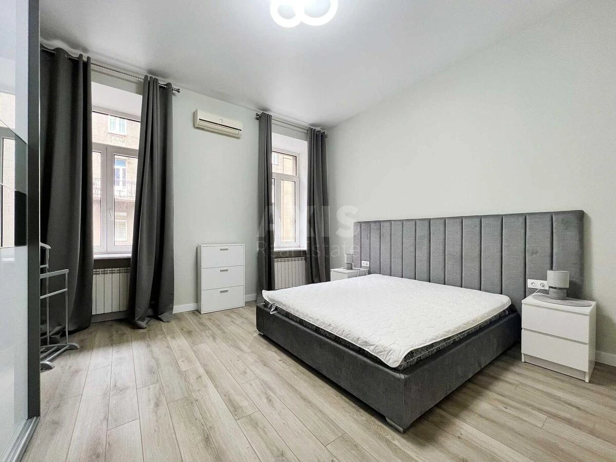 3к квартира ул. Крещатик 15693178